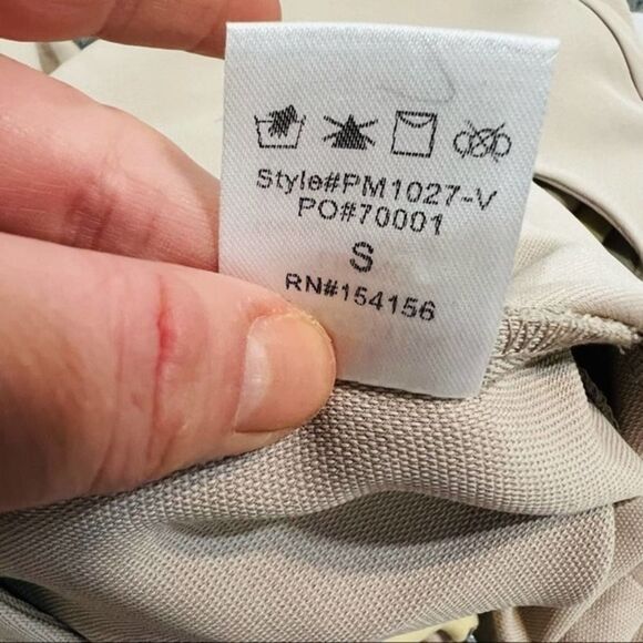 all:Row Tan Short Sleeve Belted Romper Size small - Picture 9 of 10